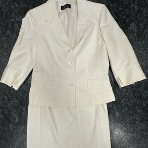 Rickie Freeman for Teri John Jacket Skirt Suit - Women size 10